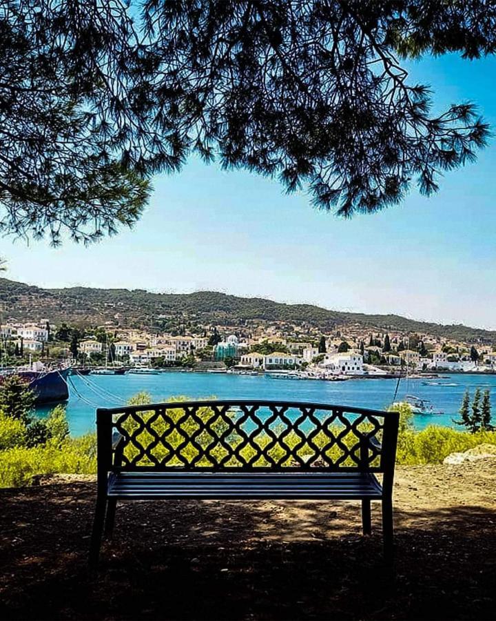 Tatil Evi Mostra Spétses